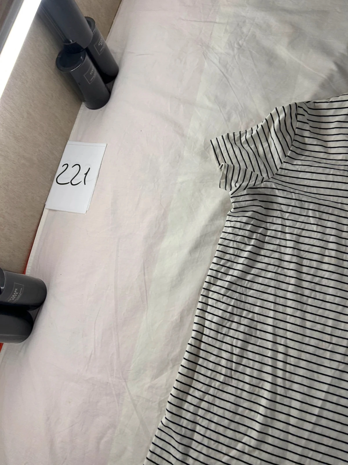 Lange kiabi jurk met witte en zwarte strepen – photo 4